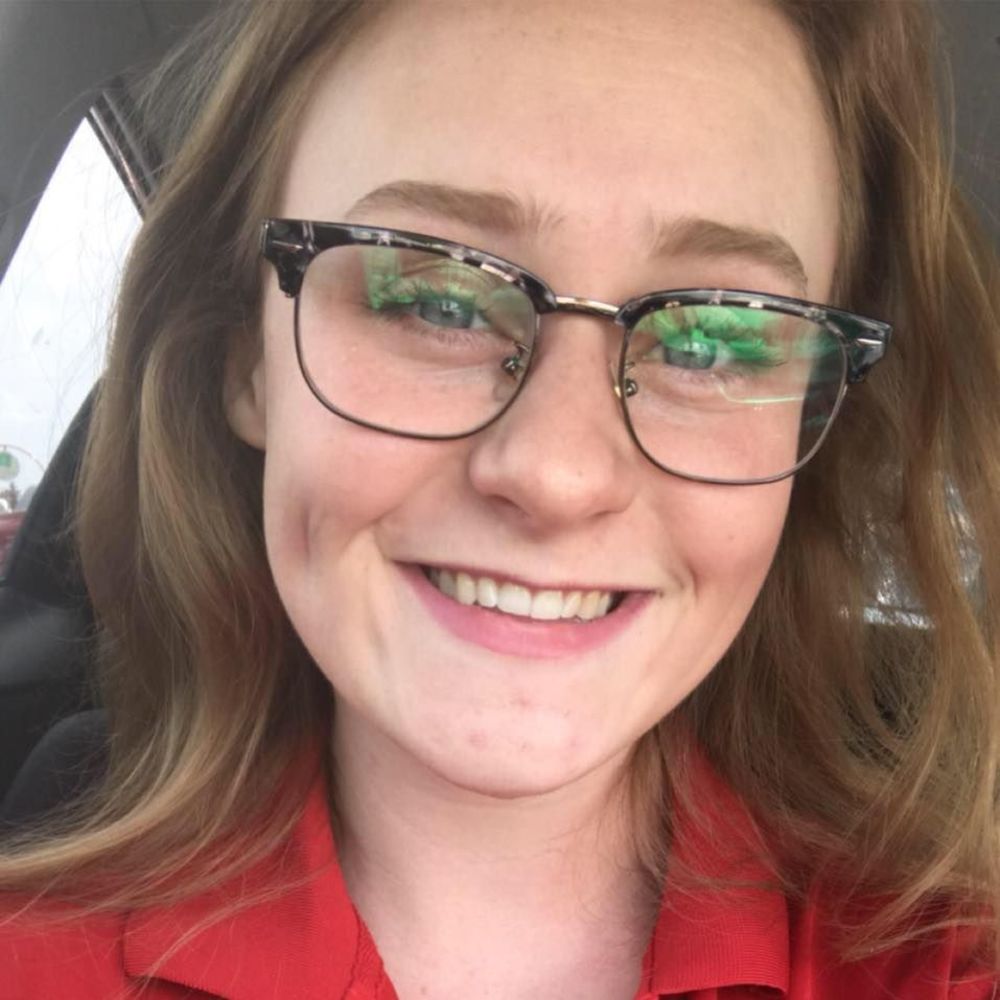 Meet your Posher, Leslie